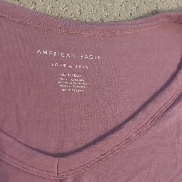 American Eagle soft and sexy tee in size XS - Picture 2 of 3